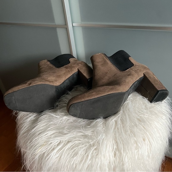 Brown Suede Heeled Primark Booties. - Picture 5 of 5